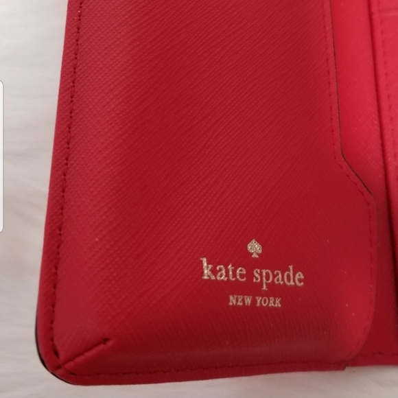 Kate Spade Laurel Way iPhone Wristlet - Picture 8 of 14